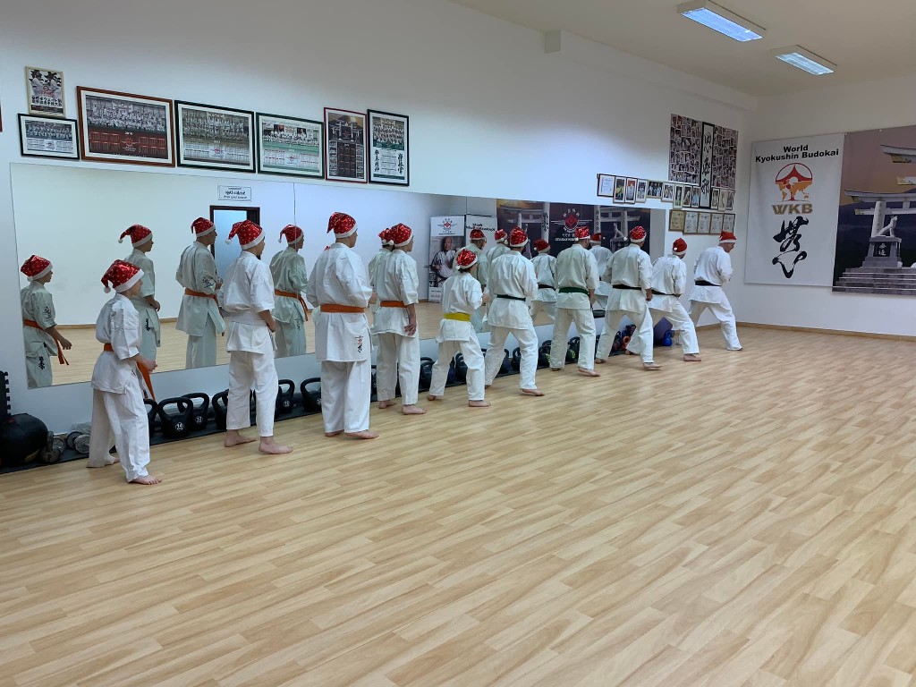 Seishin hét…🥋⛩🎅🏻🧑🏼‍🎄