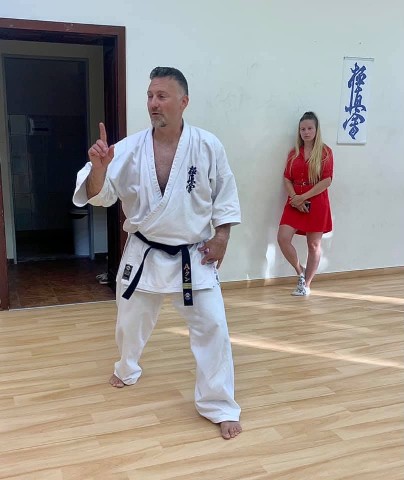 Sensei Kun Attila tréning a Seishin Dójóban
