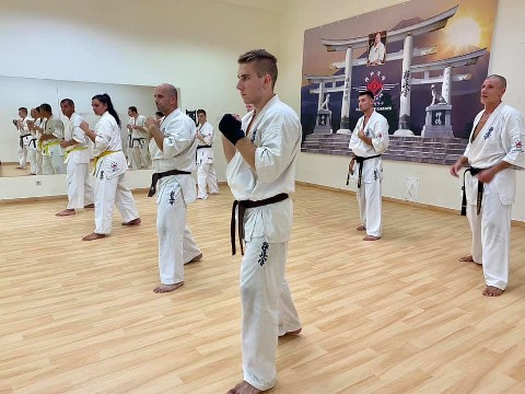 Sensei Kun Attila tréning a Seishin Dójóban
