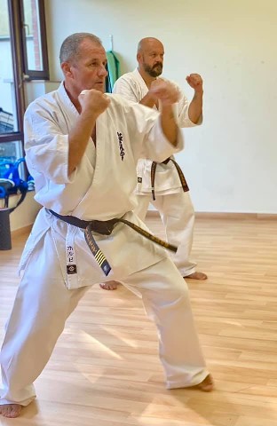 Sensei Kun Attila tréning a Seishin Dójóban