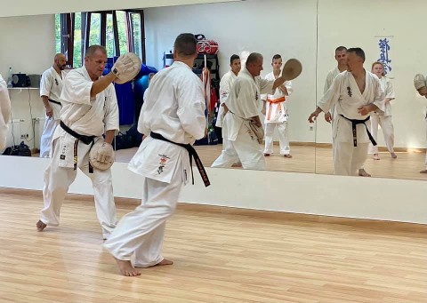 Sensei Kun Attila tréning a Seishin Dójóban