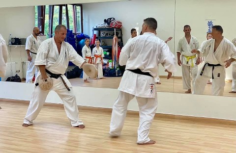 Sensei Kun Attila tréning a Seishin Dójóban
