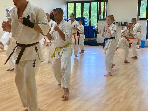 Sensei Kun Attila tréning a Seishin Dójóban