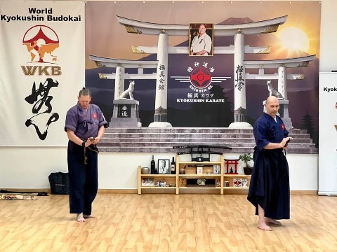 Soshi Tanaka Koshiro látogatása a Seishin Dojoban