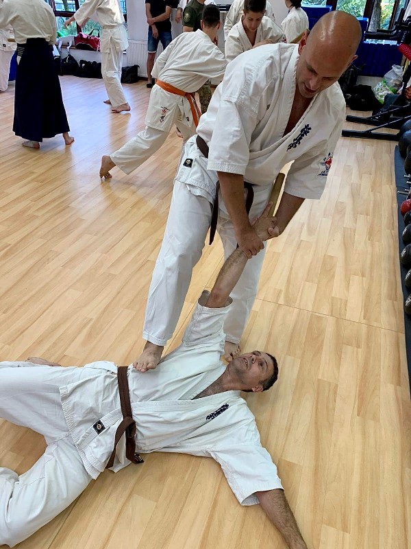 Soshi Tanaka Koshiro látogatása a Seishin Dojoban