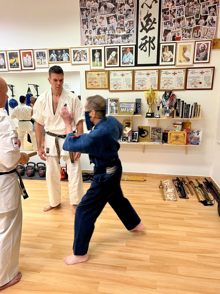 Soshi Tanaka Koshiro látogatása a Seishin Dojoban