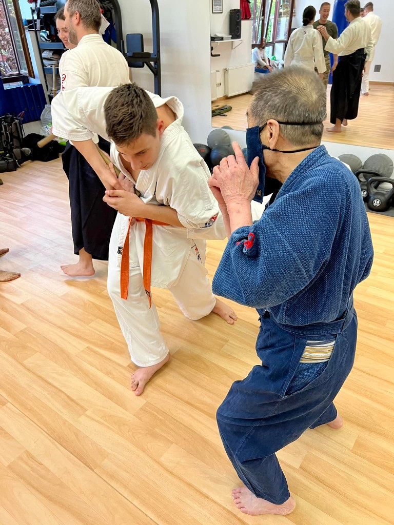Soshi Tanaka Koshiro látogatása a Seishin Dojoban