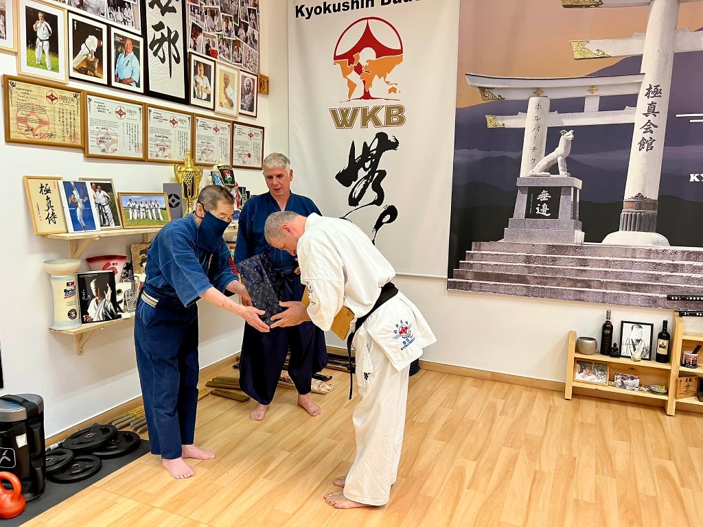 Soshi Tanaka Koshiro látogatása a Seishin Dojoban