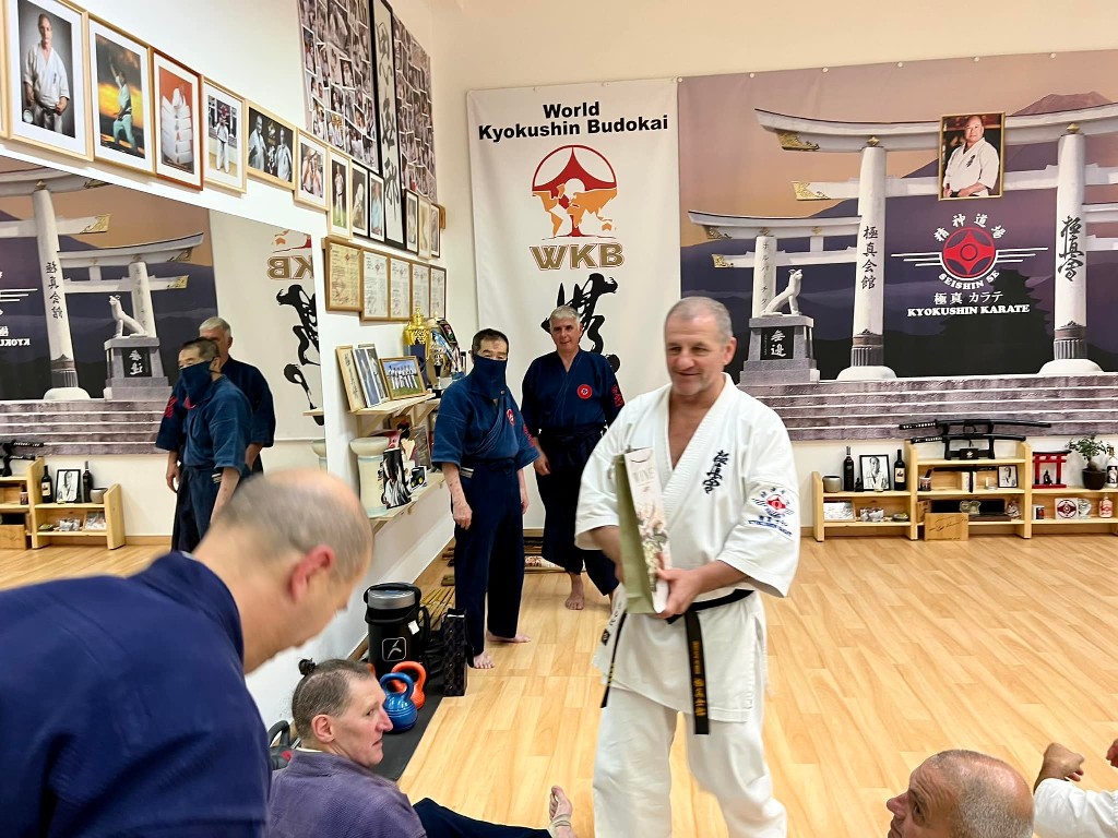Soshi Tanaka Koshiro látogatása a Seishin Dojoban