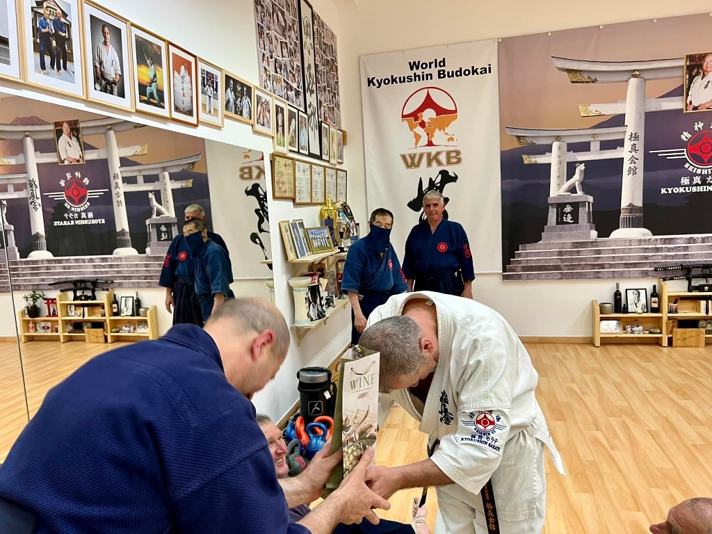 Soshi Tanaka Koshiro látogatása a Seishin Dojoban