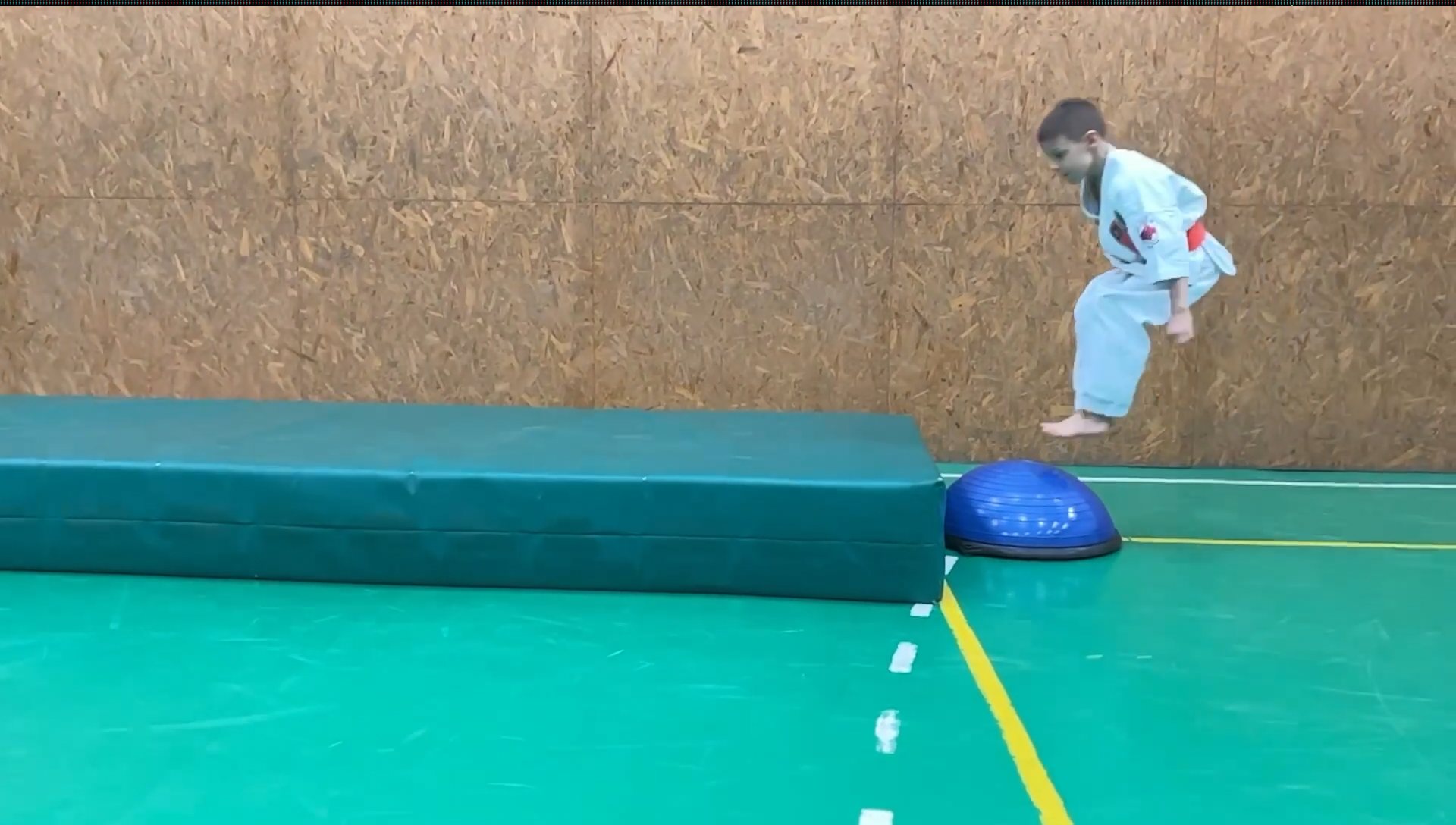 Vidáman kezdte minden csoport az új évet 💪🥊🥋⛩ BÚÉK mindenkinek!🥂