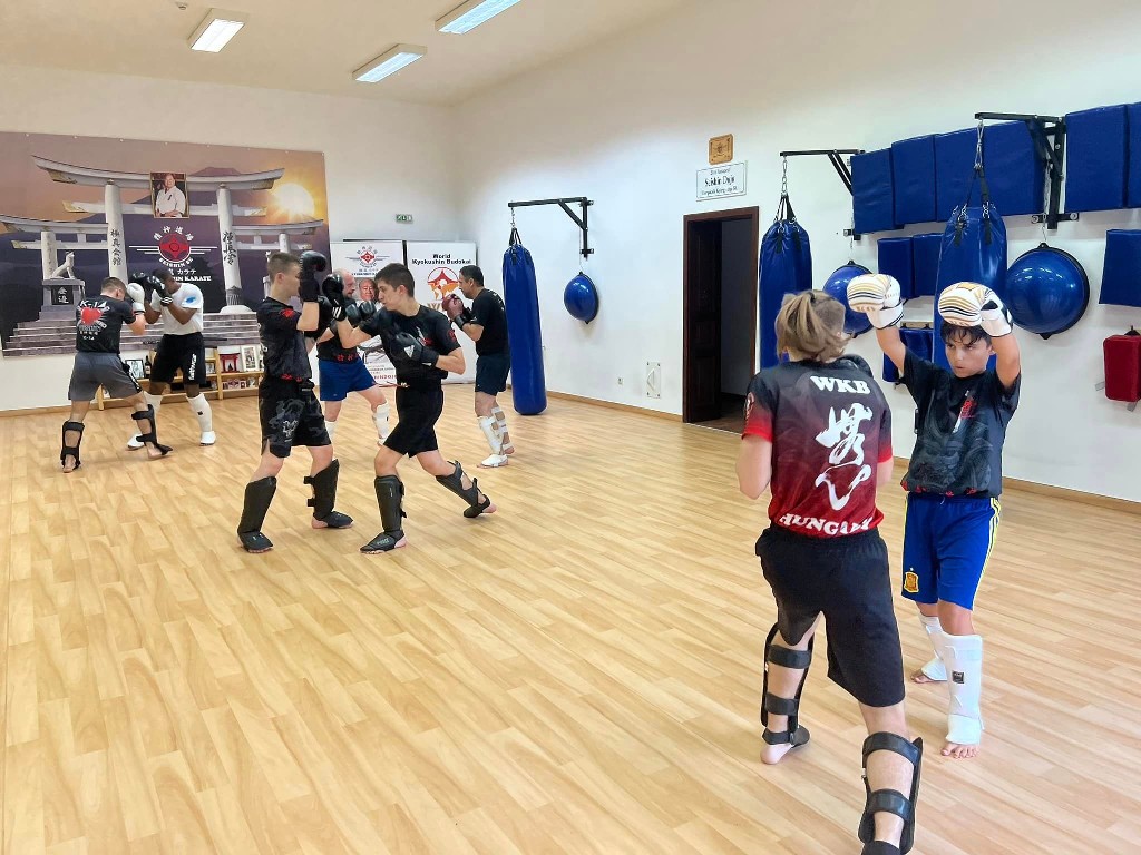Kompelex péntek este...🥊💪👊👍🤩