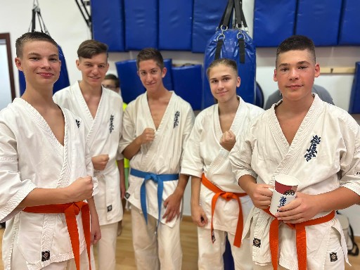 Seishin Dojo 十五 (15.) szülinapi ünneplés 🎂🥂