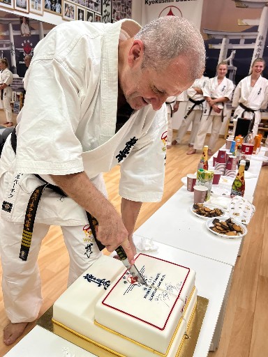 Seishin Dojo 十五 (15.) szülinapi ünneplés 🎂🥂