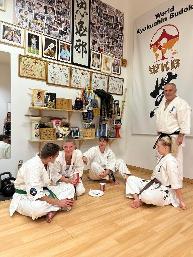 Seishin Dojo 十五 (15.) szülinapi ünneplés 🎂🥂