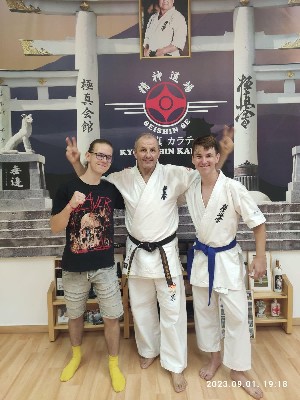 Seishin Dojo 十五 (15.) szülinapi ünneplés 🎂🥂