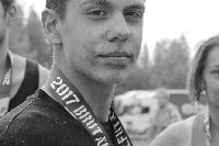 BRUTÁL FUTÁS
