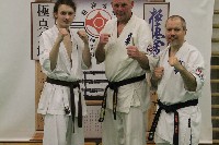 Kancho Gerard Gordeau 9. Dan az IBK vezetője edzést tart a Seishin Dojoban